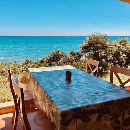 Punta Di Mare, Bord De Lägenhet *