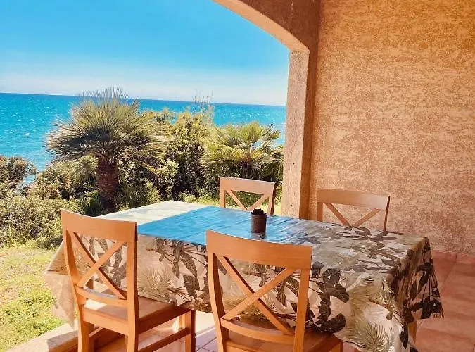 Punta Di Mare, Bord De Daire